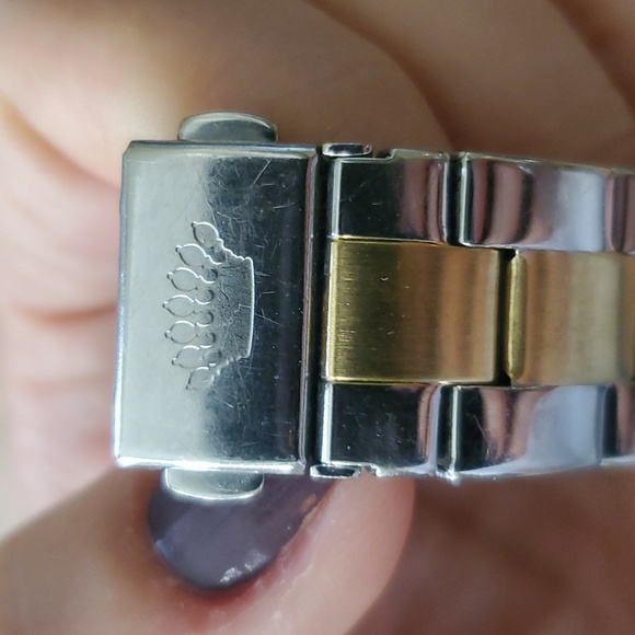 JUICY COUTUREPedigree Women's Fashion Watch - Picture 3 of 8